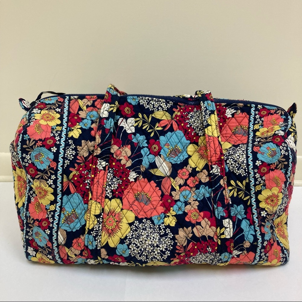 Vera Bradley large duffle bag Happy Snails